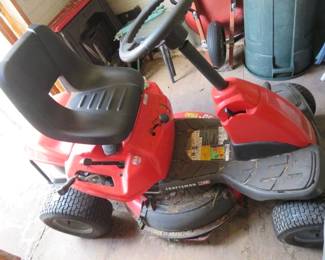 Craftsman R110 Riding Lawn Mower