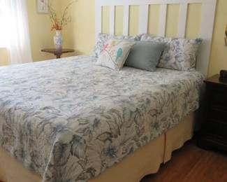Serta King Size Mattress & Boxspring
