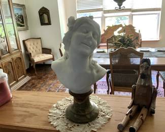 Laughing Lady. Antonin LarrouxHEIC