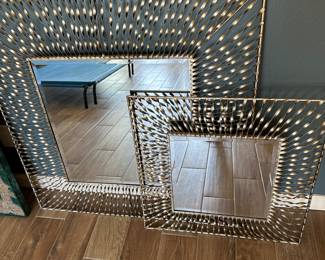 Mirrors twisted metal