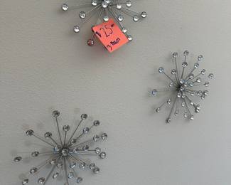 Decorative metal cluster wall hangings (3)