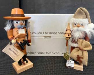 SH235Christian Ulbricht Nutcrackers Bird Watcher And Christmas Themed