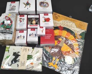 SH237Holiday Ornaments