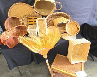 CT113Baskets Galore Mystery Lot