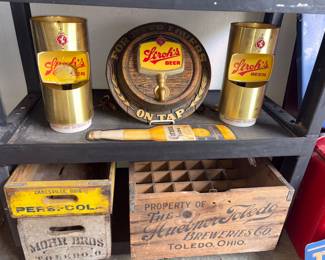 Vtg Stroh’s “Beer On Tap” Barrel Lighted Sign, Vtg Pepsi Cola Zanesville Ohio Wooden Crate, Vtg Mohr Bros Toledo Ohio Wooden Crate, Vtg Huebner Breweries Toledo Ohio Wooden Crate!
