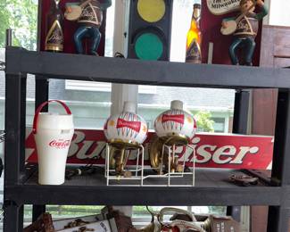 Vtg Bowtie Budweiser Wall Sconce Pr, 1950’s Blatz Beer Banjo Player “I’m From Milwaukee”, Vtg Repro Traffic Light, Vtg Vat 69 “One Scotch Stands Out” Advertising Light, Vtg Stroh’s Beer 1960’s “From One Beer Lover To Another” Lighted Tavern W/Lion Sign!