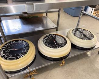 Revolver Sinatra Design & Mfg Chico Neon & Mfg Gino's Pizza 1955 Clock! As Is