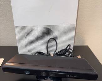 X Box 360 Kinect Sensor Bar & Console!