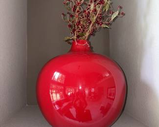 Interlood Home Inc Made In Portugal Lrg Round Red Vase!