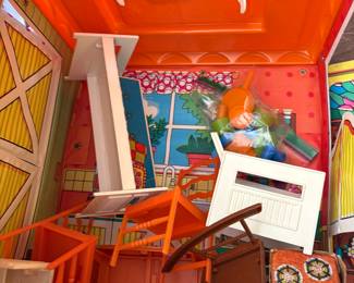 Barbie, oh all the parts to the sets are together and there