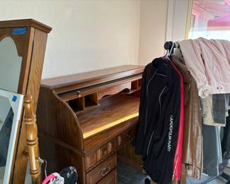 Roll top desk and jewelry storage standing mirror