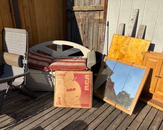Medicine chest and mirror
Yard storage bench