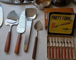 More vintage serving pieces