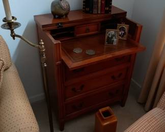 Nice stowaway desk