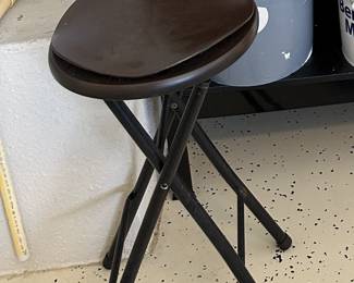 garage stool