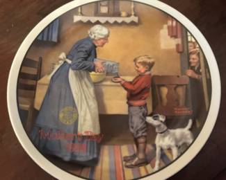 Collector Plate Norman Rockwell The Pantry Raid