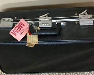 Luggage Skyway Suitcase