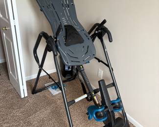 Inversion table