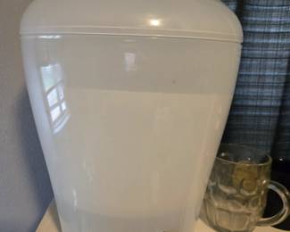 Water cooler