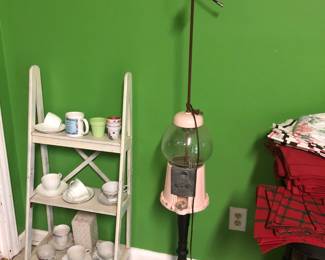 Bubble Gum Machine Lamp