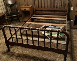 Antique Full Bed