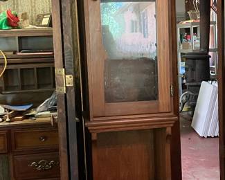 Thin Display Cabinet