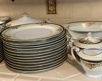 Fukagawa Dishes. 88 pieces