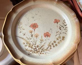 Mikasa Whole Wheat Dish Set