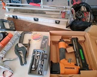 Tools including nail gun