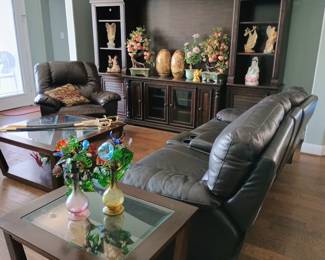 Leather recliner sofa and loveseat 
