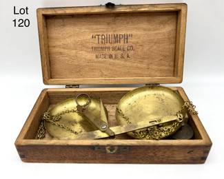 Vintage Triumph Apothecary Hand Scale In Box
