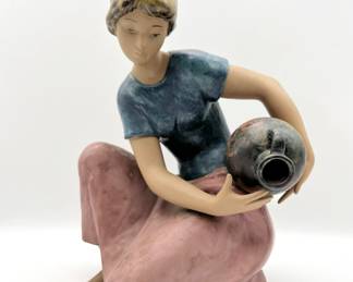 Lladro 'Young Water Girl' Figurine #2336