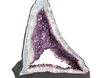 Lot 260 Stunning Shark Fin Amethyst Geode Cluster