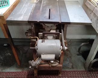 Table saw