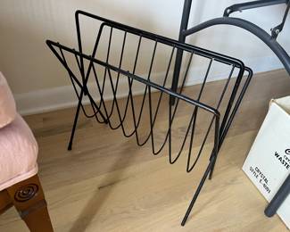 MCM magazine rack
