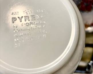 Pyrex Butterfly Gold 1.5 Quart Mixing Bowl