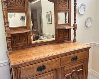 Oak Mirrored Back Buffet Server
