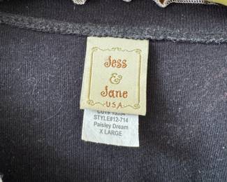 Jess & Jane Black V-Neck Sweater with Paisley Design – Size XL