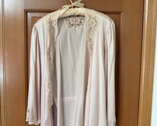 Cream Robe Top with Lace Trim