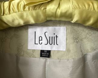 Le Suit Pale Green Suit Jacket & Skirt with Floral Print – Size 16