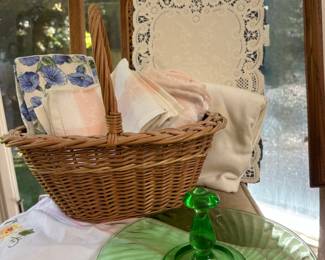 Uranium Glass Green Spiral Center Handle Sandwich Plate