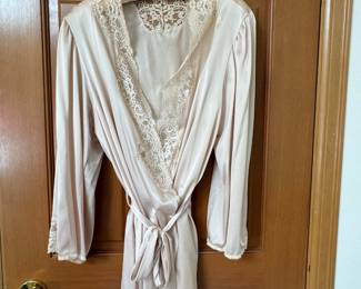 Cream Robe Top with Lace Trim