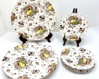 Vintage Johnson Bros Autumn's Delight Dinner & Dessert Plates (10 Pieces)
Lot #: 113