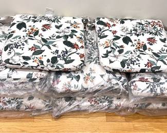 Set Outdoor Furniture Cushions: 8 Chair Cushions & 1 For Lounger, Fit Previous 2 Lots
Lot #: 56