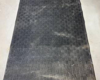 Rubber Garage Mat
Lot #: 198