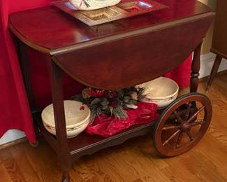 Tea cart