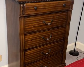 Beautiful chest of drawers