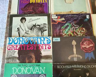 Vintage vinyl album collection featuring Engelbert Humperdinck's greatest hits and various artists from the 1960s and 1970s. Includes albums such as 'Release Me', 'Greatest Hits', and more. See pictures for details.
