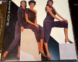 A collection of vintage vinyl records featuring John Mayall's 'Blues Alone', Pointer Sisters' 'Black & White', The 5th Dimension's album, and more. Ideal for collectors and music enthusiasts. See pictures for more details.