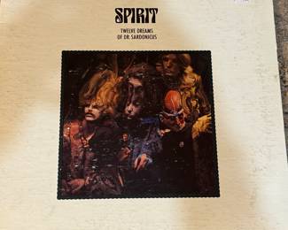 Classic Rock Vinyl Record Lot featuring albums from notable bands such as Iron Butterfly, Mountain, and Deep Purple. Includes iconic titles like 'Machine Head' and 'In-A-Gadda-Da-Vida'. See pictures for more details.